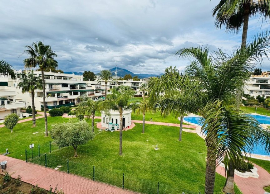 Resale - Apartment - Top Floor Apartment - Marbella - Puerto Banús