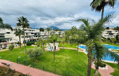 Resale - Apartment - Top Floor Apartment - Marbella - Puerto Banús