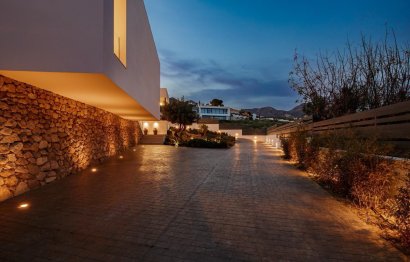 Resale - House - Detached Villa - Benalmádena - Benalmadena Costa