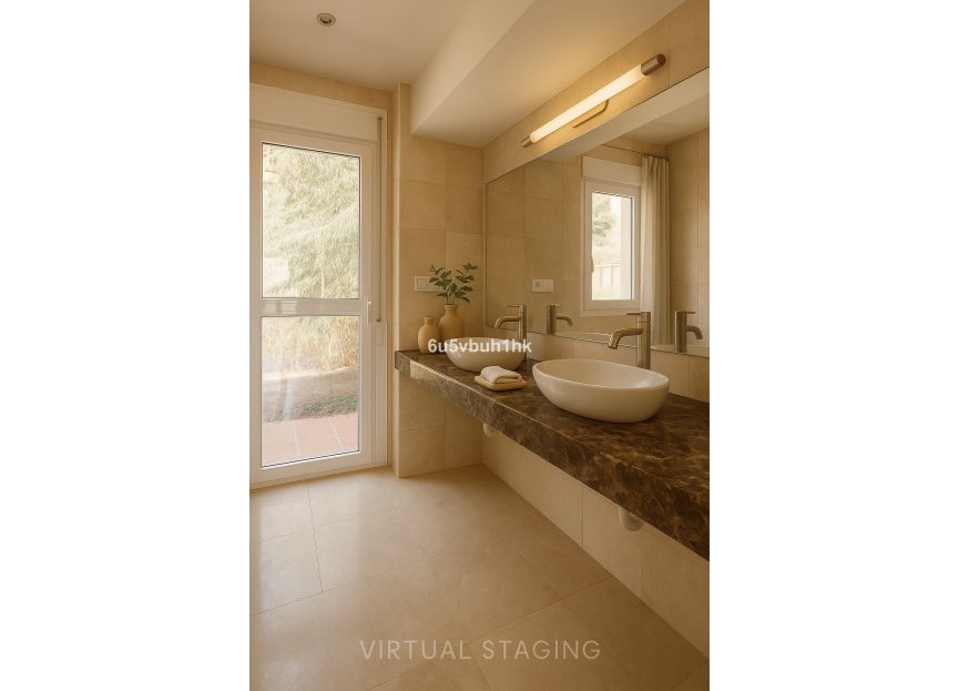 Resale - House - Detached Villa - Benalmádena - Benalmadena Centro