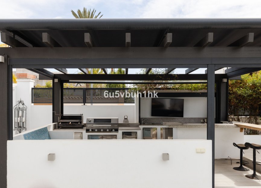 Resale - House - Townhouse - Marbella - El Rosario