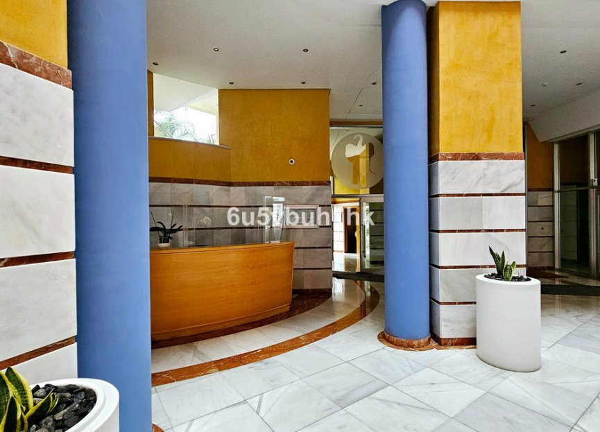 Resale - Apartment - Middle Floor Apartment - Marbella - Marbella Centro