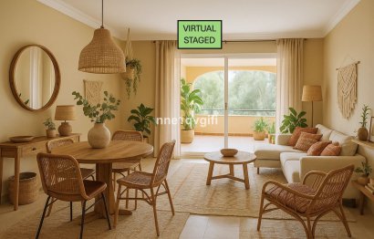 Resale - Apartment - Middle Floor Apartment - Marbella - Elviria