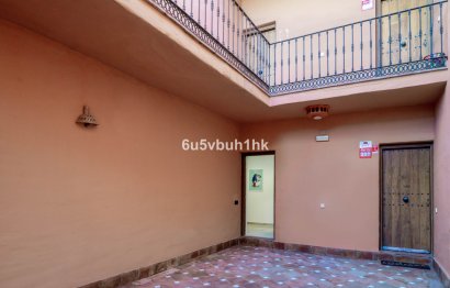 Resale - Apartment - Middle Floor Apartment - Estepona - Estepona Centro