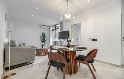 Resale - Apartment - Middle Floor Apartment - Estepona - Estepona Centro