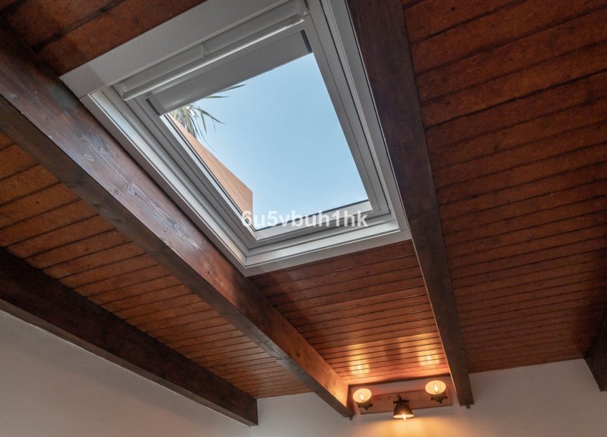 Resale - Apartment - Middle Floor Apartment - Estepona - Estepona Centro