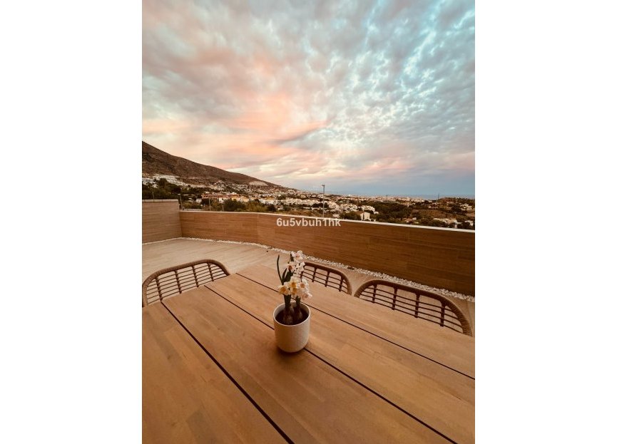 Resale - House - Detached Villa - Benalmádena - Benalmadena Pueblo