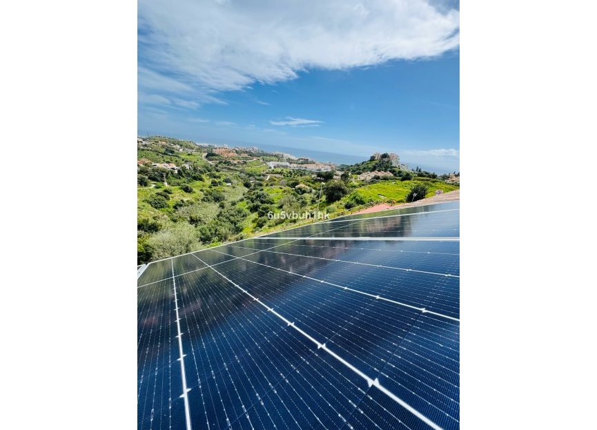 Resale - House - Detached Villa - Benalmádena - Benalmadena Pueblo