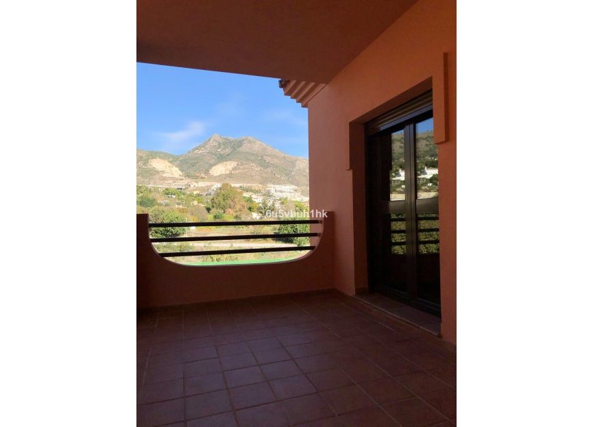 Resale - House - Detached Villa - Benalmádena - Benalmadena Pueblo