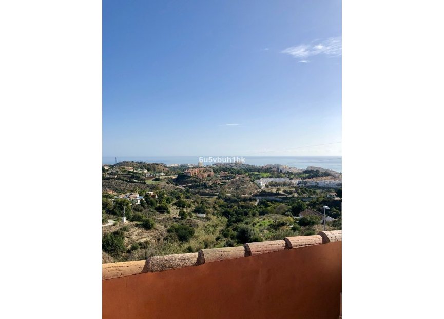 Resale - House - Detached Villa - Benalmádena - Benalmadena Pueblo