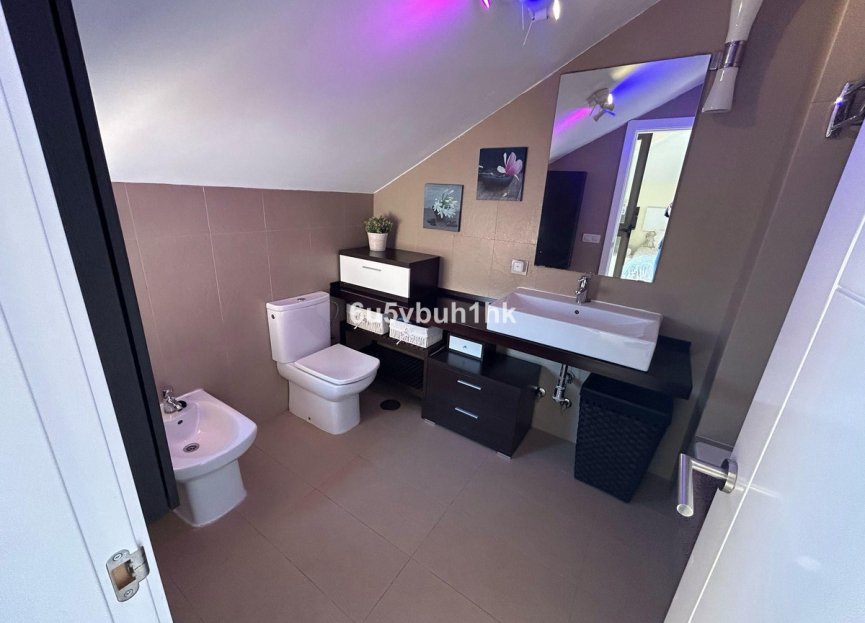 Resale - House - Detached Villa - Benalmádena - Benalmadena Pueblo