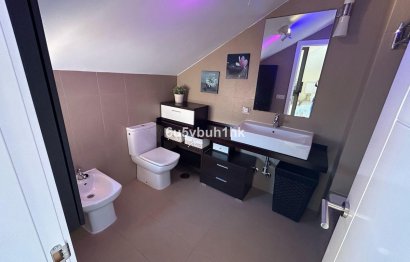 Resale - House - Detached Villa - Benalmádena - Benalmadena Pueblo