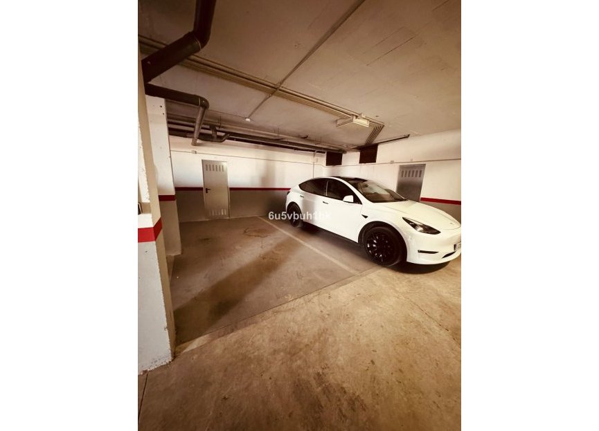 Resale - House - Detached Villa - Benalmádena - Benalmadena Pueblo