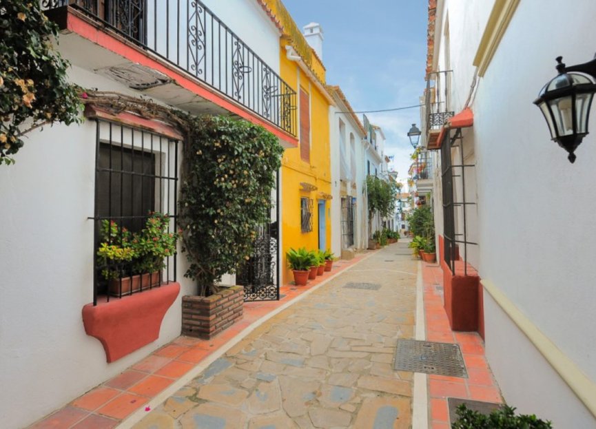 Resale - House - Townhouse - Marbella - Marbella Centro