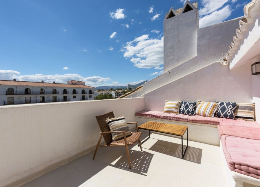 Resale - House - Townhouse - Marbella - Nueva Andalucia