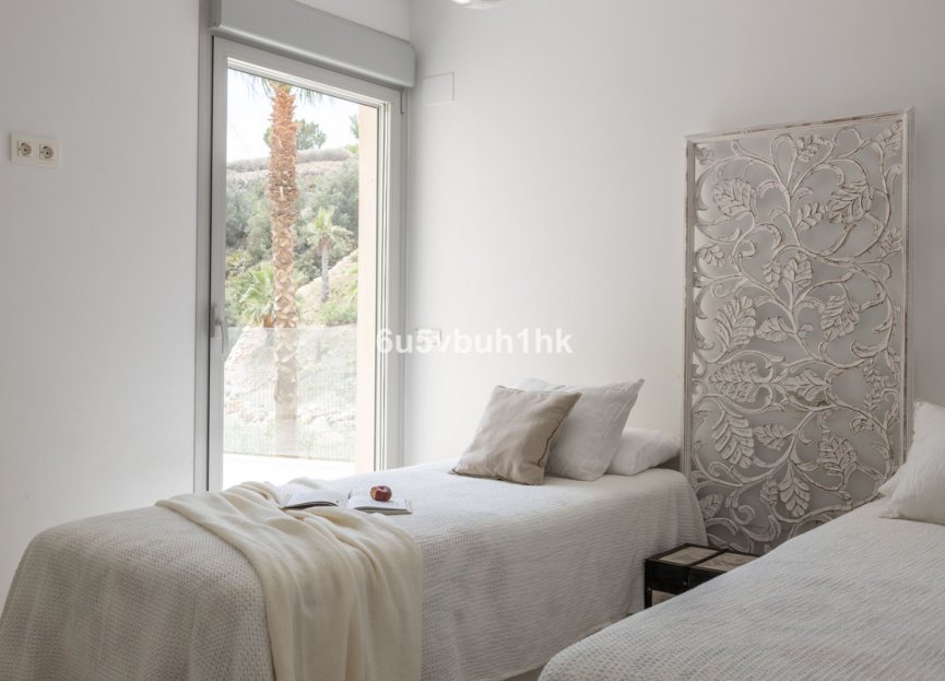 Resale - Ground floor apartment - Benalmádena - La Capellania