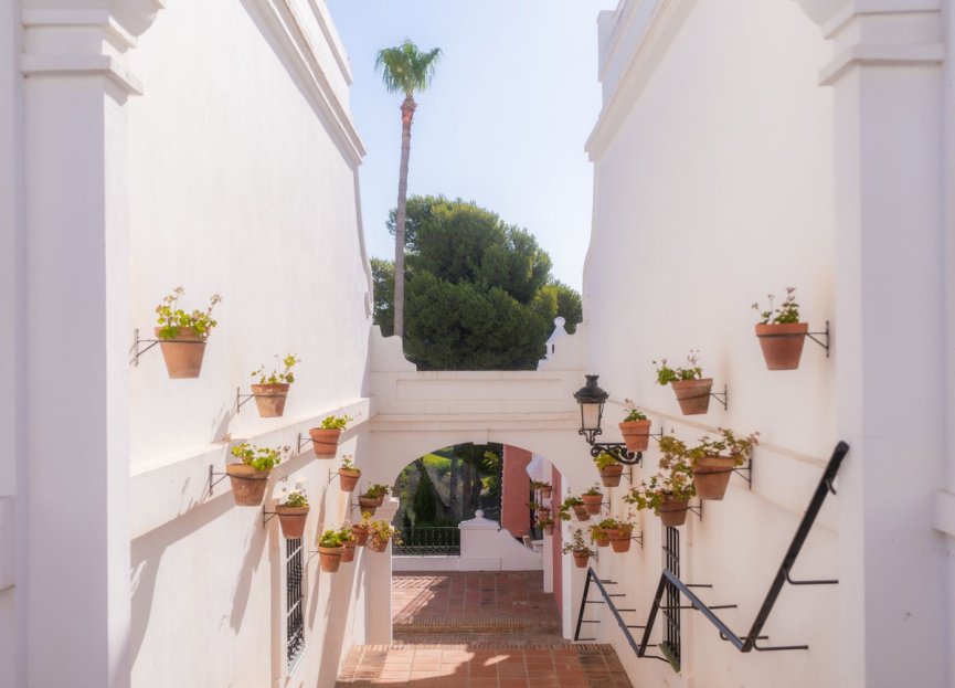 Resale - House - Townhouse - Marbella - Nueva Andalucia