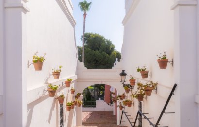 Resale - House - Townhouse - Marbella - Nueva Andalucia
