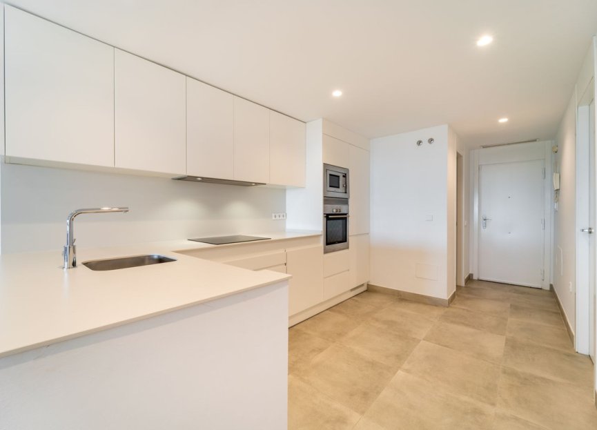 Resale - Apartment - Middle Floor Apartment - Benalmádena - Benalmadena Centro