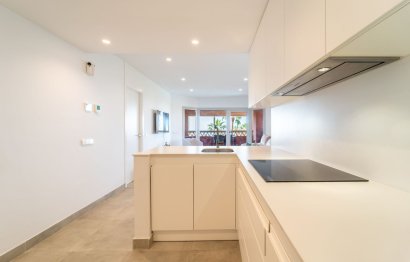 Resale - Apartment - Middle Floor Apartment - Benalmádena - Benalmadena Centro