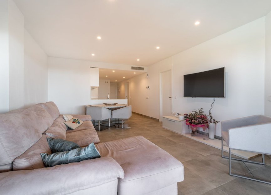 Resale - Apartment - Middle Floor Apartment - Benalmádena - Benalmadena Centro