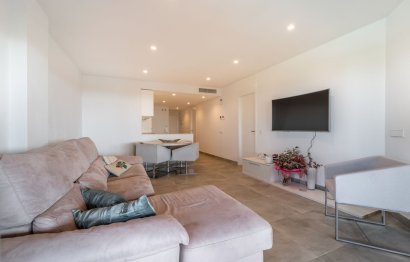 Resale - Apartment - Middle Floor Apartment - Benalmádena - Benalmadena Centro