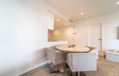 Resale - Apartment - Middle Floor Apartment - Benalmádena - Benalmadena Centro