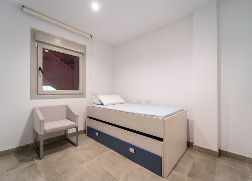 Resale - Apartment - Middle Floor Apartment - Benalmádena - Benalmadena Centro