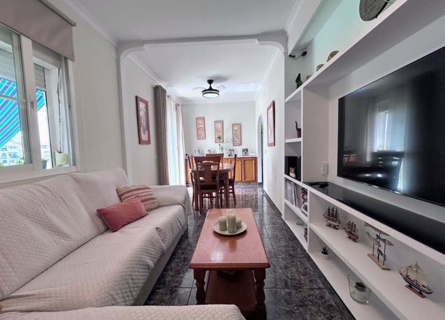 Resale - Apartment - Middle Floor Apartment - Estepona - Estepona Centro