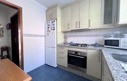 Resale - Apartment - Middle Floor Apartment - Estepona - Estepona Centro