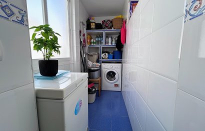 Resale - Apartment - Middle Floor Apartment - Estepona - Estepona Centro