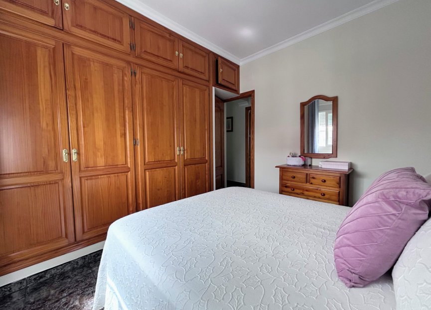 Resale - Apartment - Middle Floor Apartment - Estepona - Estepona Centro