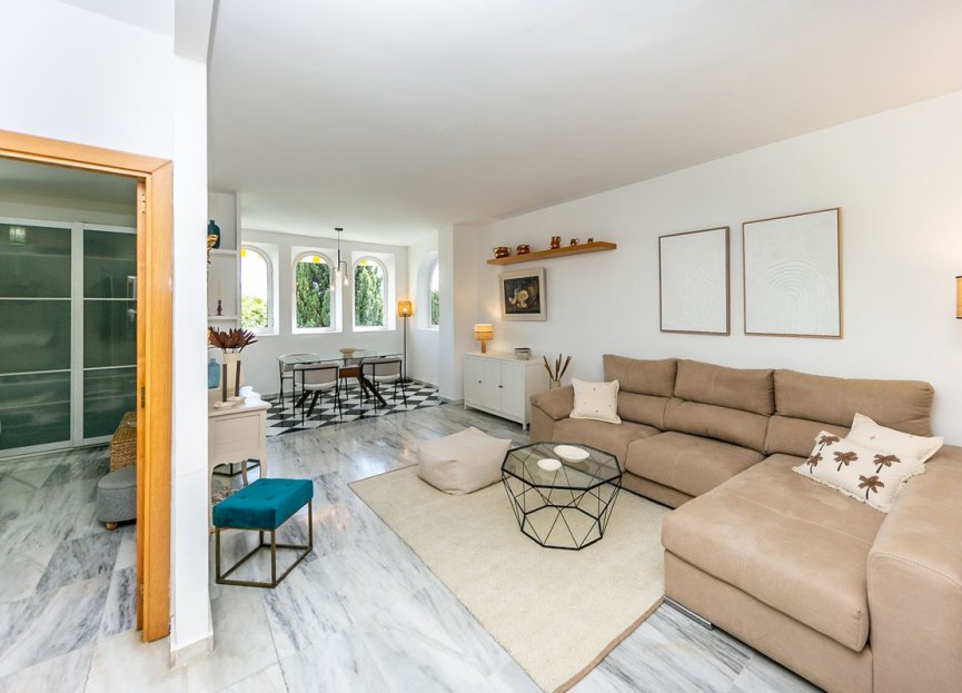 Resale - Apartment - Middle Floor Apartment - Benalmádena - Benalmadena Costa