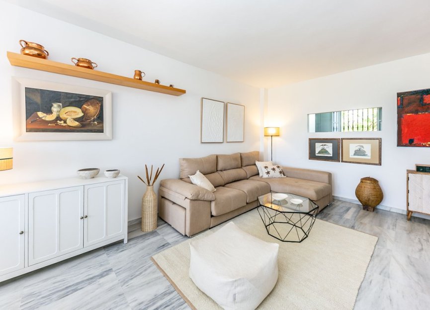 Resale - Apartment - Middle Floor Apartment - Benalmádena - Benalmadena Costa