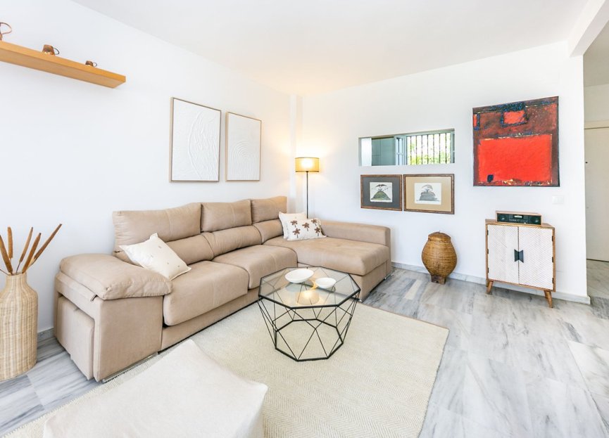 Resale - Apartment - Middle Floor Apartment - Benalmádena - Benalmadena Costa