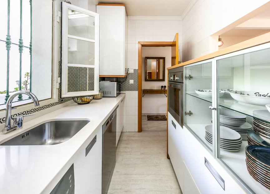 Resale - Apartment - Middle Floor Apartment - Benalmádena - Benalmadena Costa