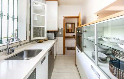 Resale - Apartment - Middle Floor Apartment - Benalmádena - Benalmadena Costa