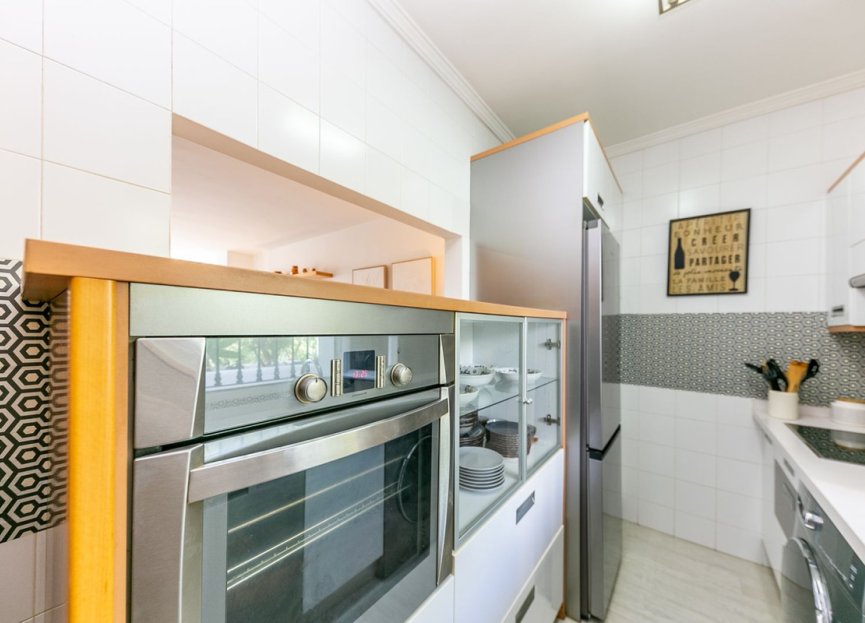 Resale - Apartment - Middle Floor Apartment - Benalmádena - Benalmadena Costa