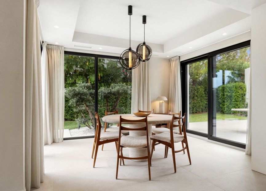 Resale - House - Detached Villa - Benahavís - Benahavís Centro