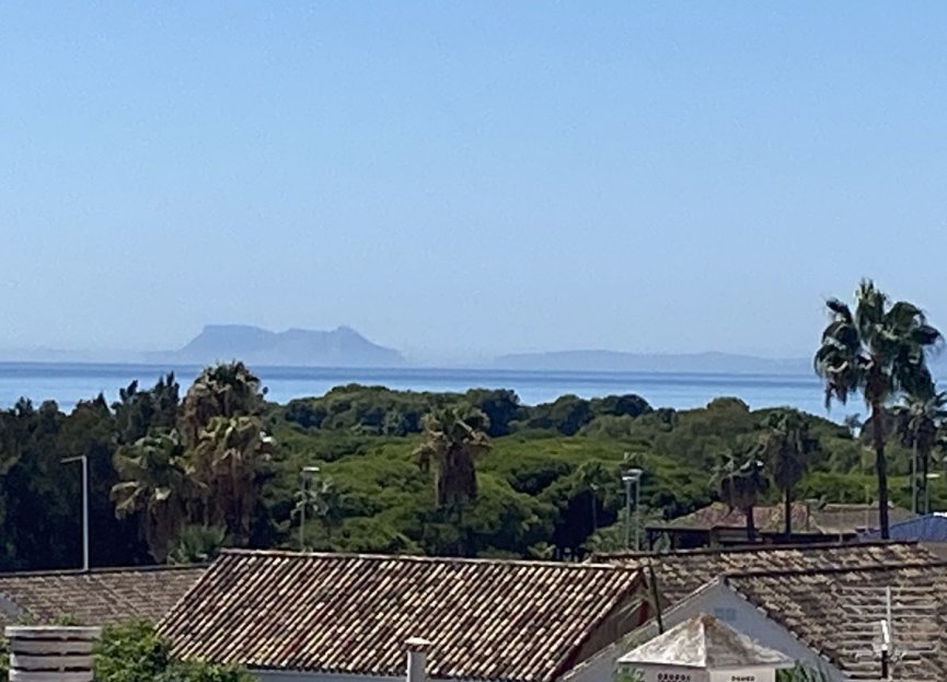 Resale - Apartment - Top Floor Apartment - Estepona - Diana Park