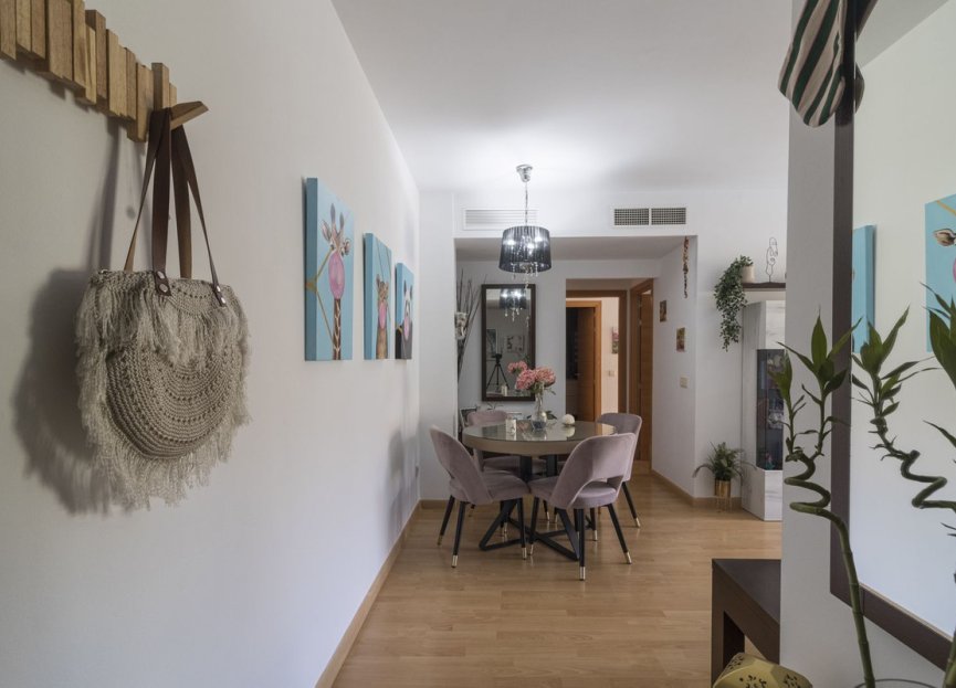 Resale - Apartment - Middle Floor Apartment - Benalmádena - Benalmadena Centro