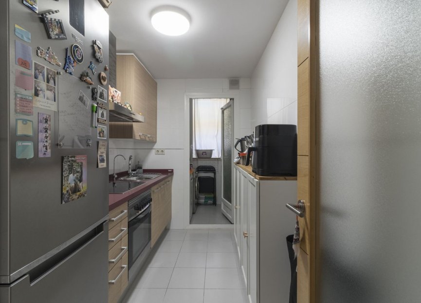 Resale - Apartment - Middle Floor Apartment - Benalmádena - Benalmadena Centro