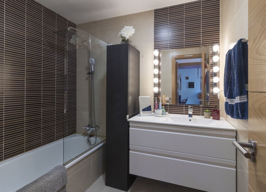 Resale - Apartment - Middle Floor Apartment - Benalmádena - Benalmadena Centro