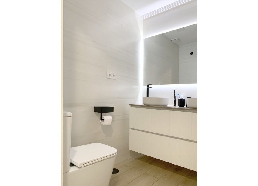 Resale - Ground floor apartment - Estepona - Selwo