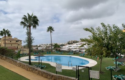 Resale - Ground floor apartment - Estepona - Selwo