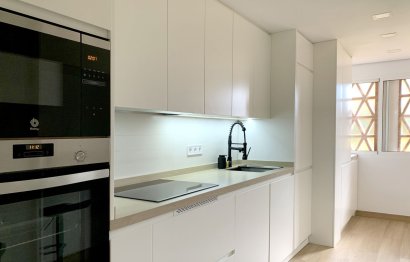 Resale - Ground floor apartment - Estepona - Selwo