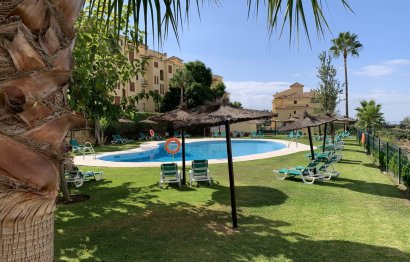 Resale - Ground floor apartment - Estepona - Selwo