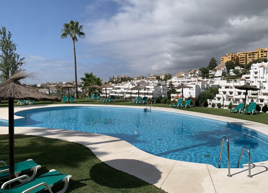 Resale - Ground floor apartment - Estepona - Selwo