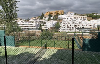 Resale - Ground floor apartment - Estepona - Selwo