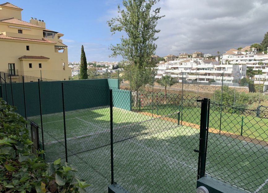 Resale - Ground floor apartment - Estepona - Selwo